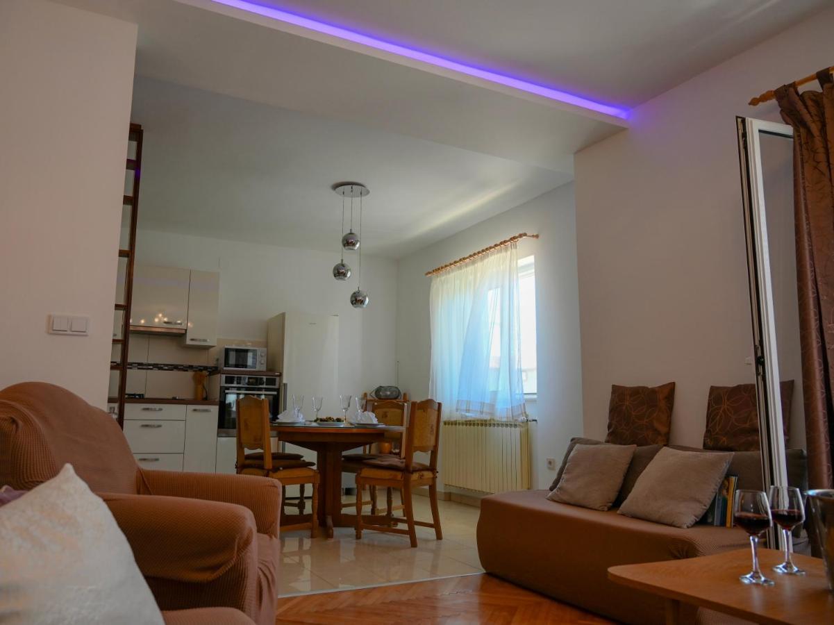Apartment Damir Traù Esterno foto