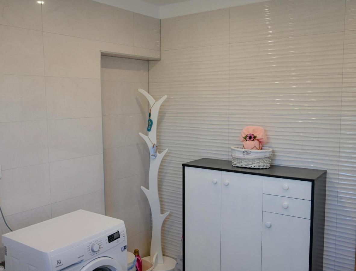 Apartment Damir Traù Esterno foto